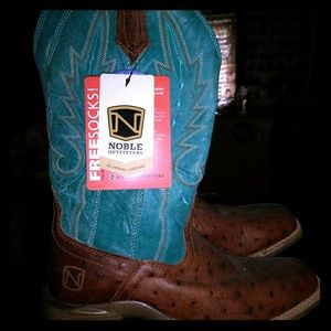 Nobel outfitters boots